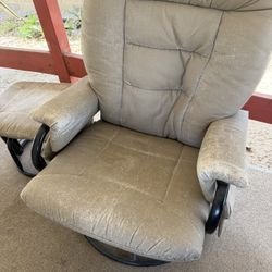Rocking Recliner With Foot Stool 