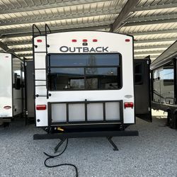 2019 Keystone Outback 328RL