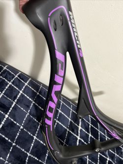 Small Mach pivot Carbón Fiber Frame Small Sizes