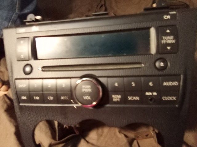 Car Stereo Fits Most Any Car Take It Out Of The Frame $20 Works Well