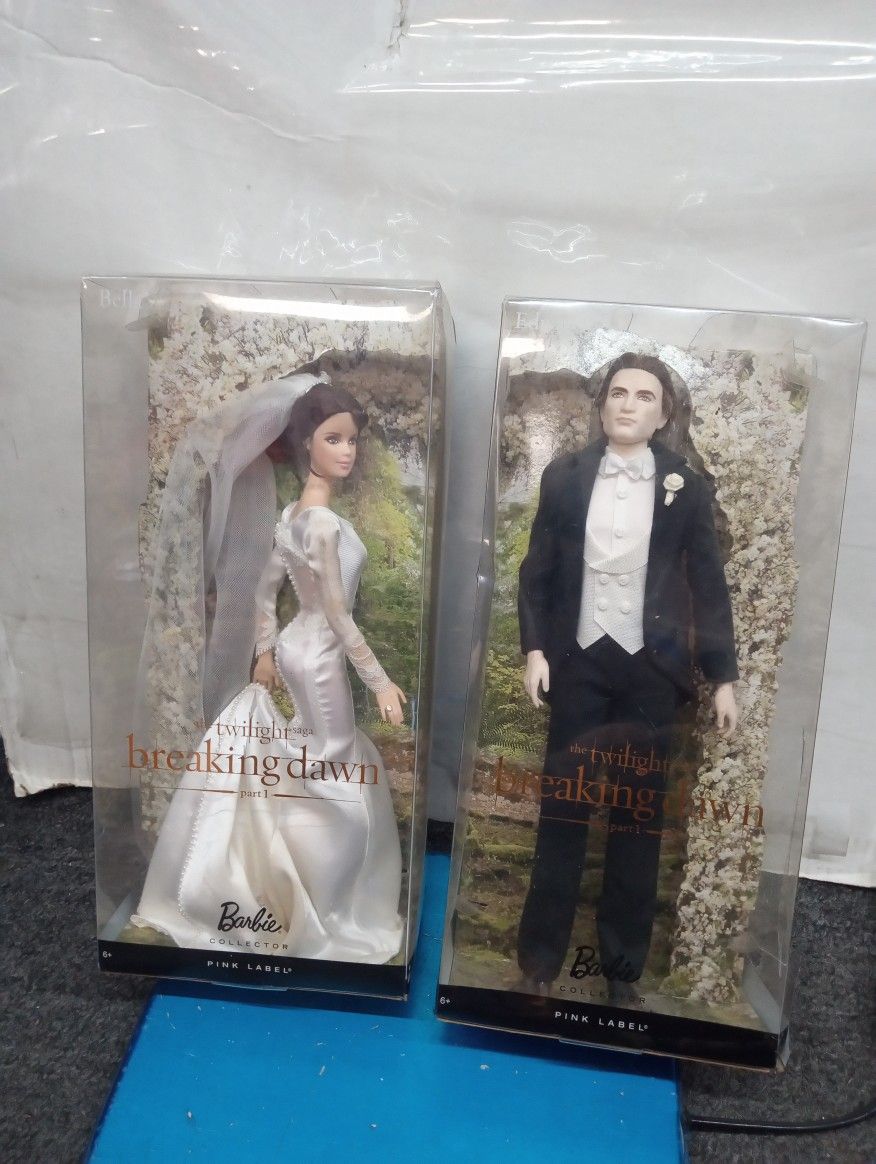 Bella and Edward the Twilight saga breaking Dawn part 1 pink label Barbie collection