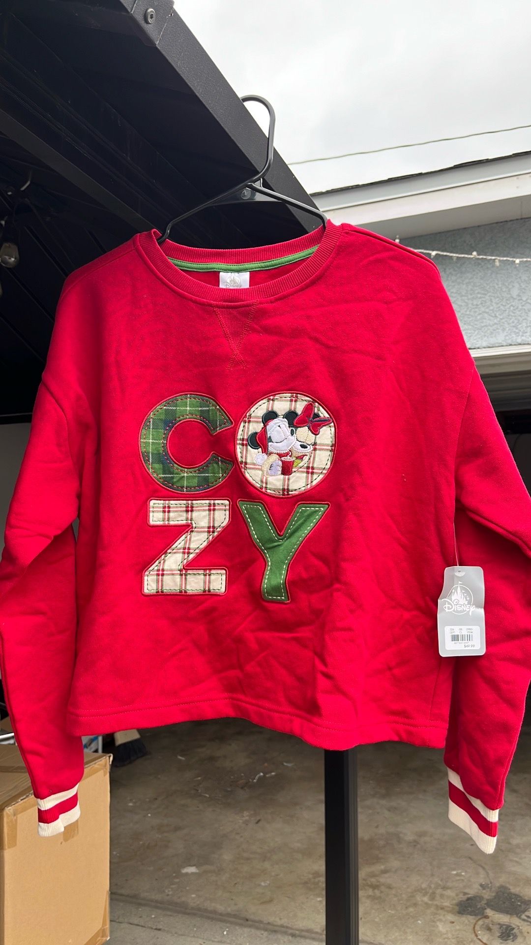COZY Mickey and Minnie sweater Medium
