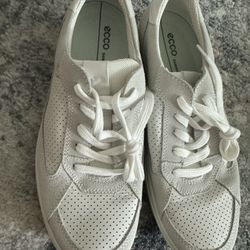ECCO men’s Shoes Size 9/41 European 