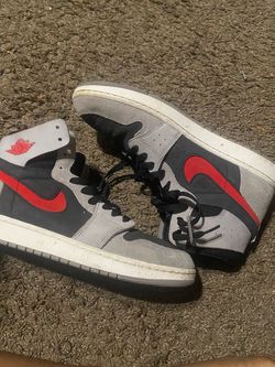 Air Jordan 1 Mid Grey Black Red Size 11