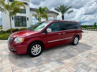 2016 Chrysler Town And Country Limited Stow N Go