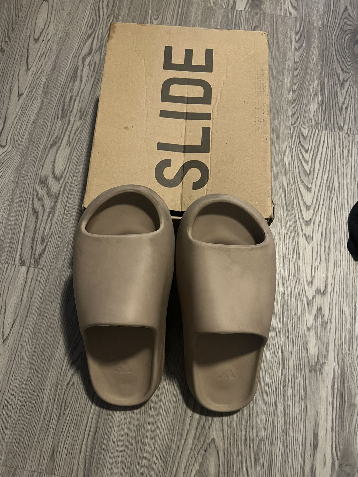 Yeezy Slides for Sale in Fresno, CA OfferUp