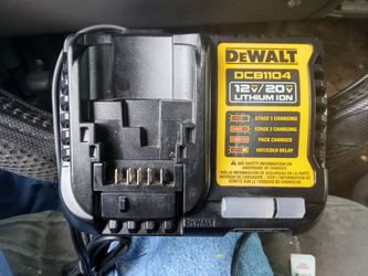 Brand new DeWalt )DVB1204   12V/20V LITHIUM ION 4AMP CHARGER