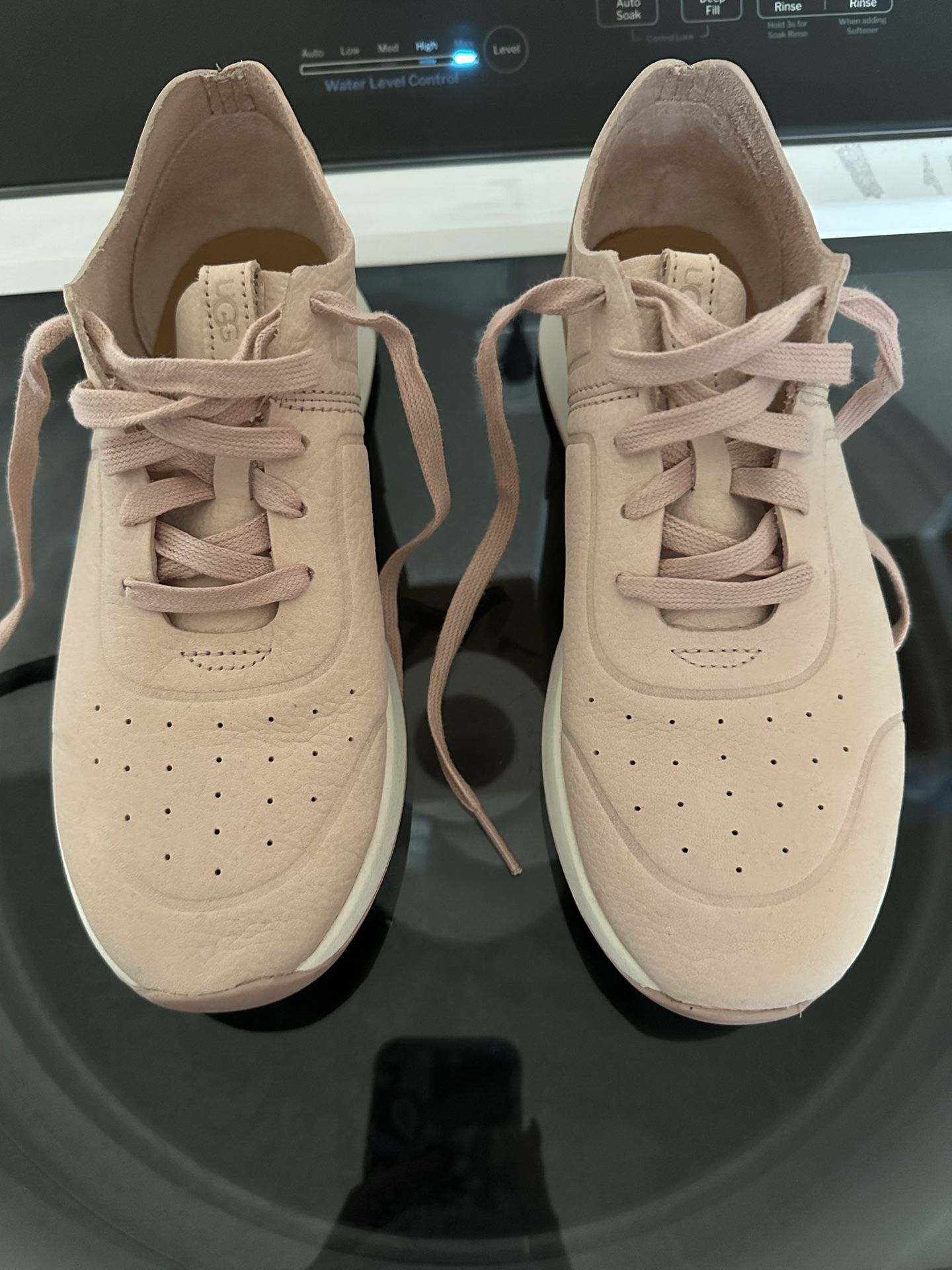 Ugg Tennis