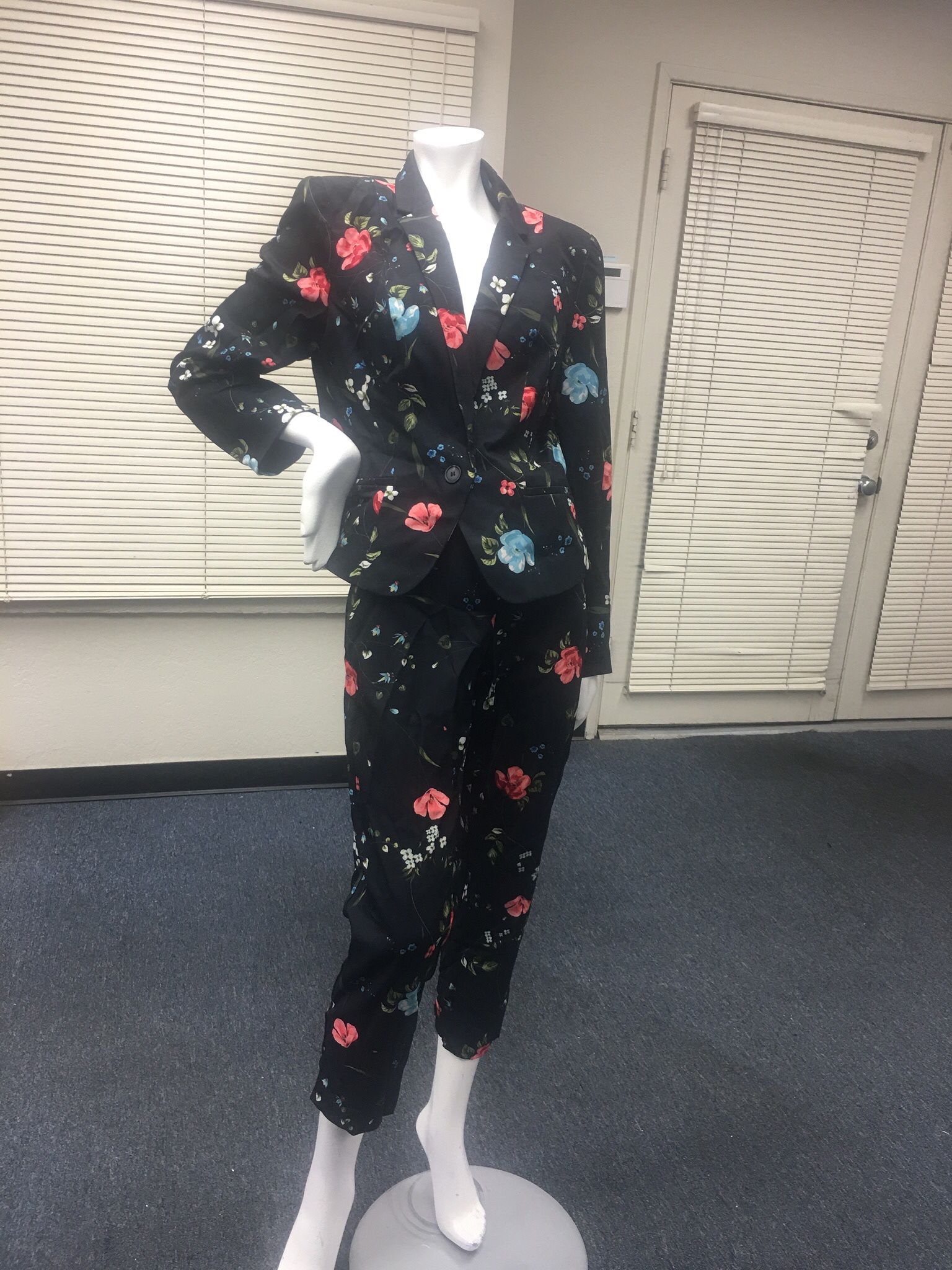 Worthington Black Floral Blazer Suit - Jacket (L) & Pants (Size 10)