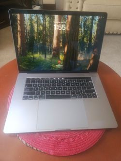 Apple Macbook Pro i9 32gb Ram 500gb SSD Drive 2.9ghz 15.4 Screen 2018
