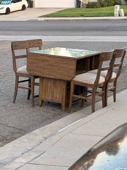 Wood Drop-Leaf Dining Table with 3 Chairs