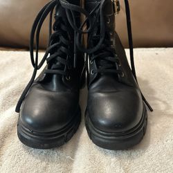 Ladies Boots 