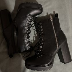 Black Goth Boots 