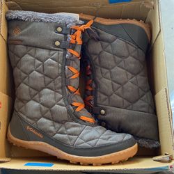 Size 10.5 Colombia Snow Boots 