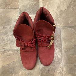 Velvet Tims Size 10 