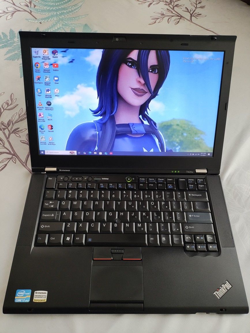 14"inch Intel Core i7 Lenovo Laptop, 750GB HDD, 8GB RAM, Inbuilt Bluetooth, DVD RW📀, SD Card Reader And a WebCam. Windows 10 Installed.