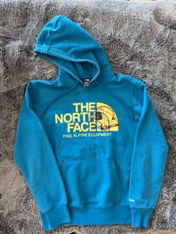 The North Face Hooded Sweatshirt Size: Men’s Small