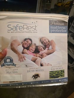 SafeRest Waterproof Queen Size Mattress Protector
