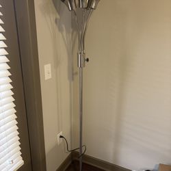 Floor lamp