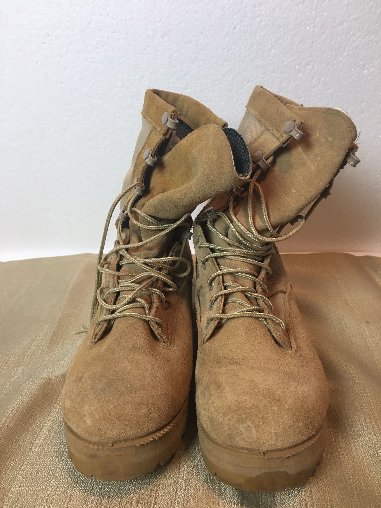 Vibram Army Combat Boots Mens Size 5.5