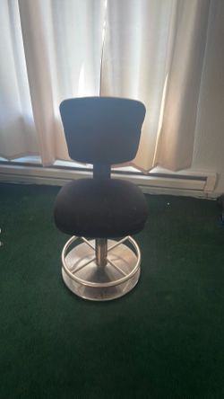 Bar stool