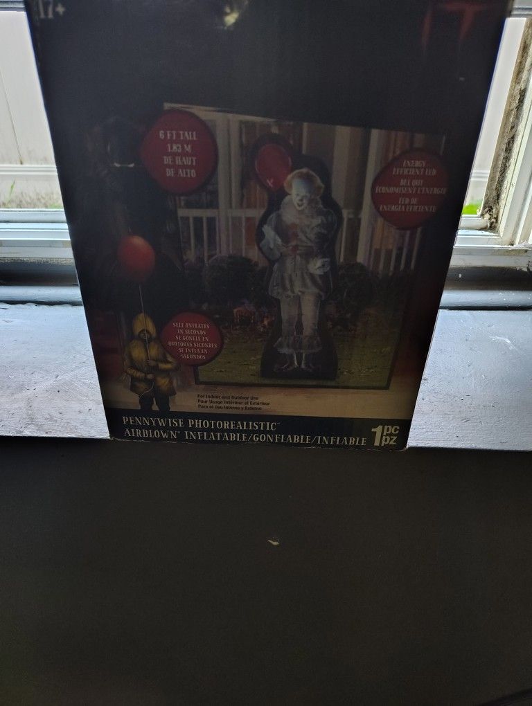 Penny Wise Inflatable Airblown