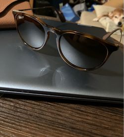 Women’s polarized Ray-ban
