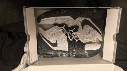 Kyrie 5 Oreos