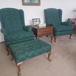 2 Chairs, Ottoman, and Matching Table