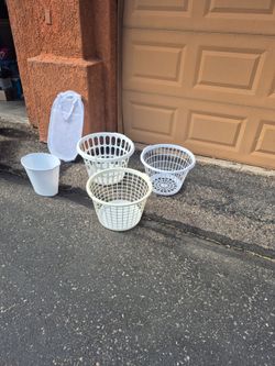 5 Items Laundry / Waste Basket $10 Take All FCFS Only
