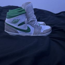 Jordan 1 Pine Green