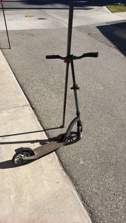 Lascoota Kick Scooter