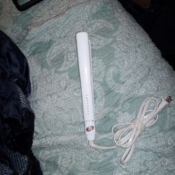 T3 One Pass Ultra Hair Straightener