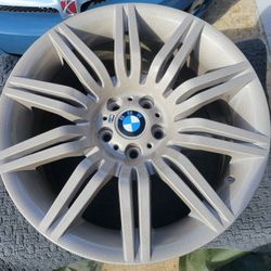 BMW 525i, 528i, 530i, 535i, 545i, 550i RIMS Powder Coated Performance Gold With a Clear Powder Top Coat