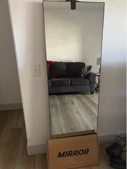 Lululemon Mirror