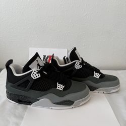 Size 11 Air Jordan 4 Retro Fear 