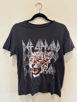 Women’s Ts
