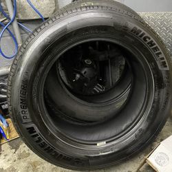 Michelin Premier LTX 235/65r18