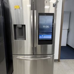 Samsung 36in. Smart Screen With Ice Dispenser Refrigerator 