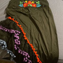 Medium/Large Shirt