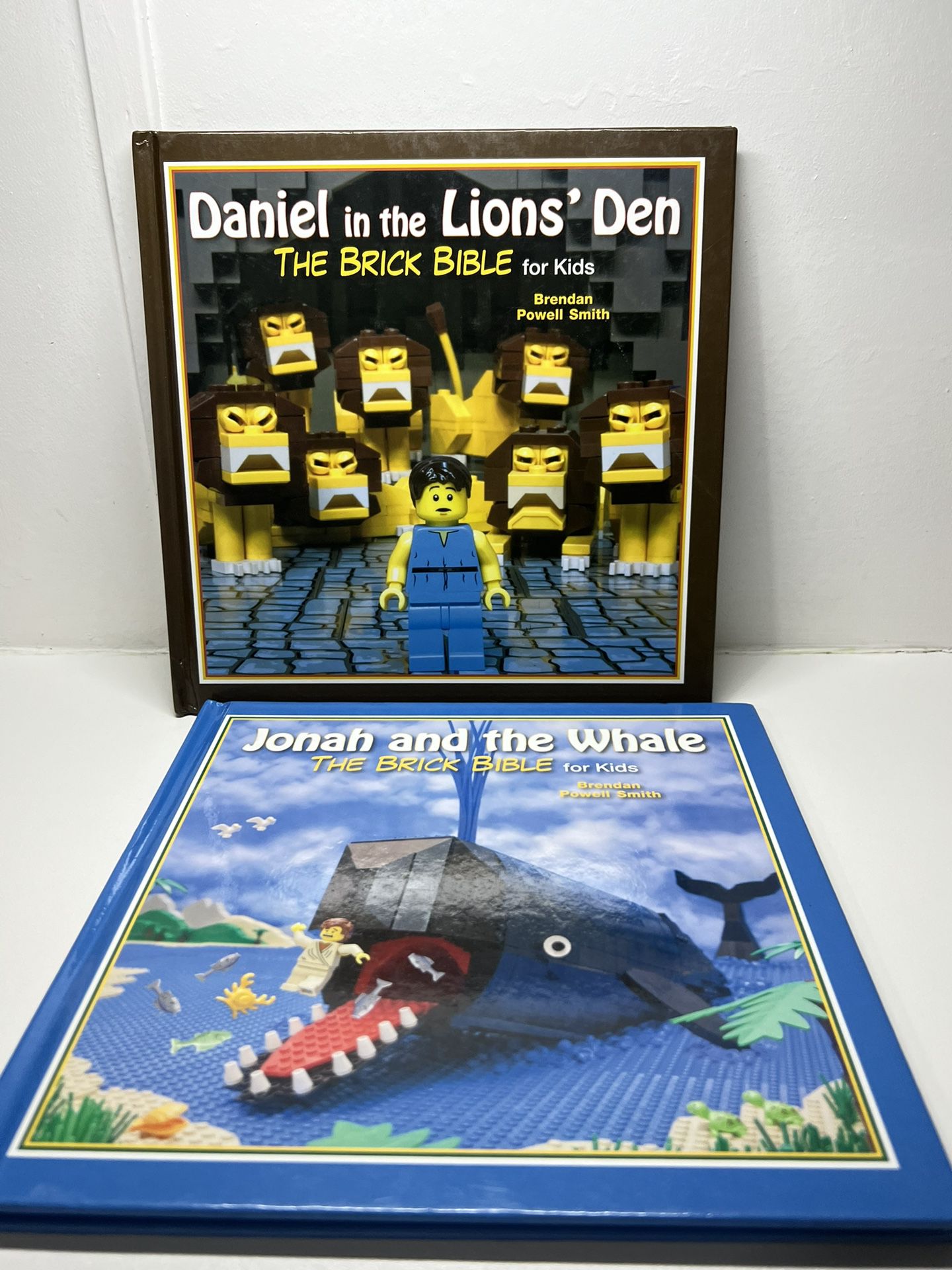 Books  DANIEL IN THE LION'S DEN - Brick Bible by Brendan Powell Smith - Hardcove