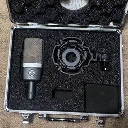 AKG C214 Condenser Microphone w/ Case & Shockmount – Studio Quality