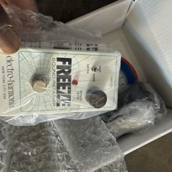 Electro Harmonic  Freeze Pedal 