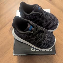 Baby Adidas Tennis Shoes Size  4 K