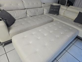 R2G Living Room 