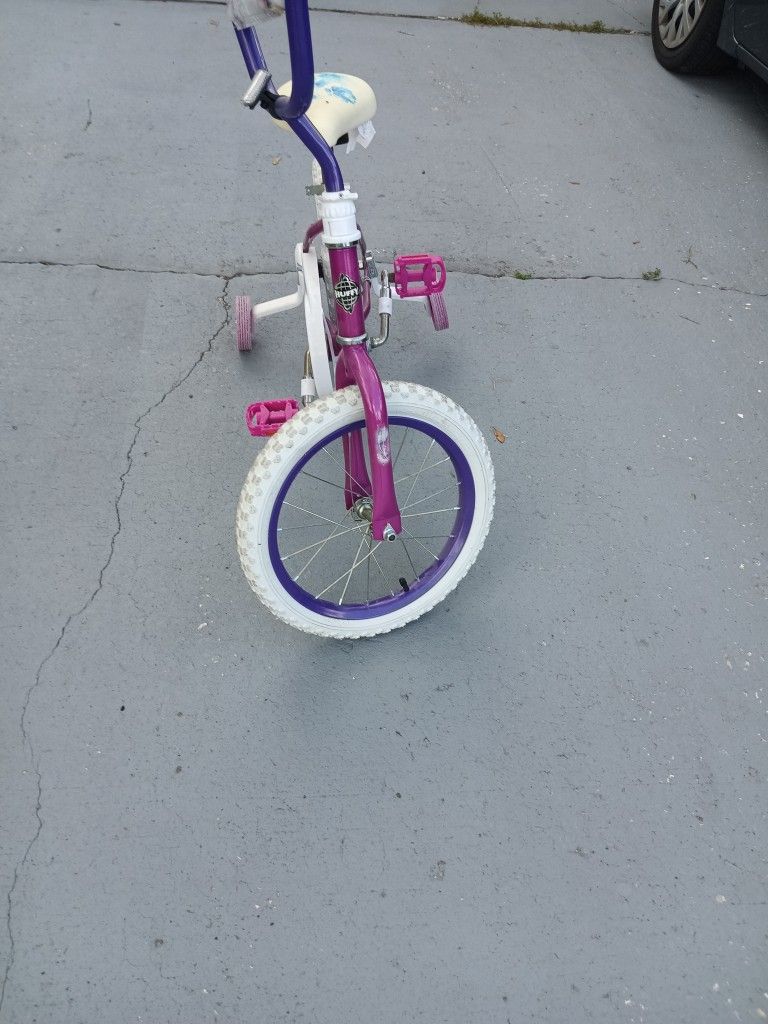 16 inch bike girl with training wheels