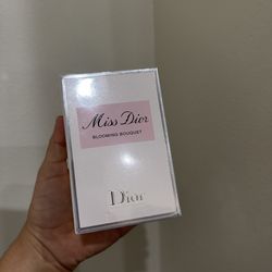 Miss Dior Perfume