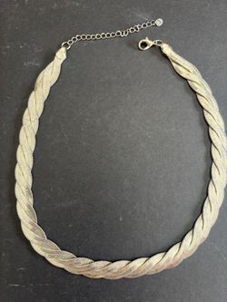 17"silver tone herringbone necklace