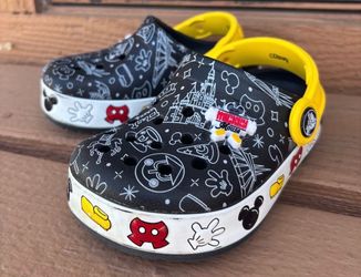 Mickey Mouse crocs