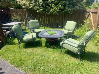 Nice-higher end 4 chair/fire table med ht